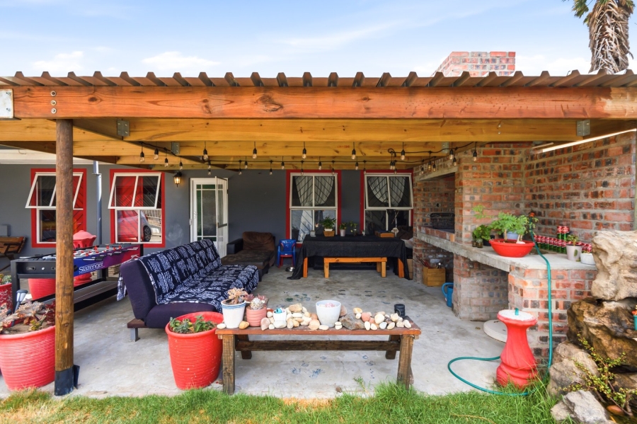 3 Bedroom Property for Sale in Onverwacht Western Cape